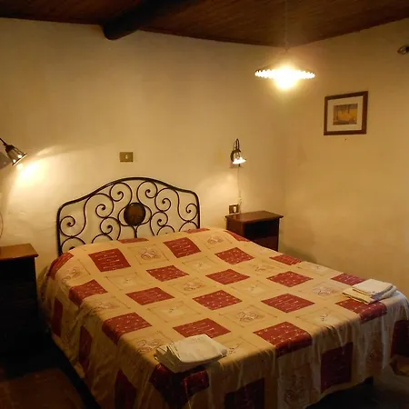 Bed and Breakfast La Meridiana Strana 3*